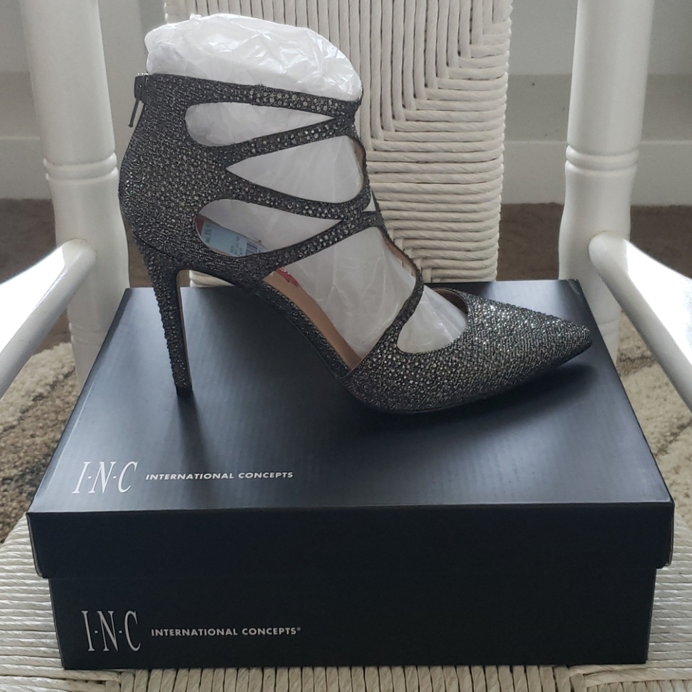 BRAND NEW in box INC dress shoes